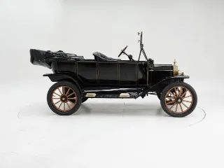 Foto 6 di 40: Ford T Touring Brass