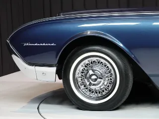 Foto 18 di 40: Ford Thunderbird Convertible Third Generation