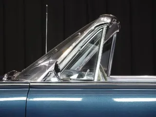 Foto 22 di 40: Ford Thunderbird Convertible Third Generation