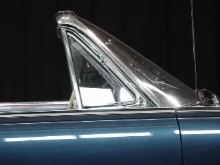 Foto 36 di 40: Ford Thunderbird Convertible Third Generation