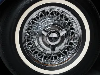 Foto 37 di 40: Ford Thunderbird Convertible Third Generation