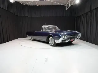Foto 3 di 40: Ford Thunderbird Convertible Third Generation