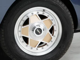 Foto 11 di 40: Intermeccanica Indra 2+2