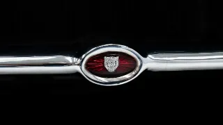 Foto 12 di 40: Jaguar E-Type 4.2 S2