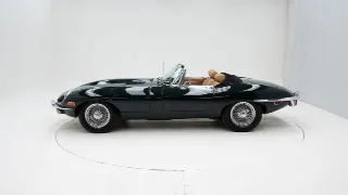 Foto 23 di 40: Jaguar E-Type 4.2 S2