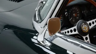 Foto 40 di 40: Jaguar E-Type 4.2 S2