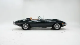 Foto 7 di 40: Jaguar E-Type 4.2 S2