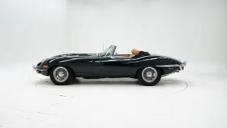 Foto 8 di 40: Jaguar E-Type 4.2 S2