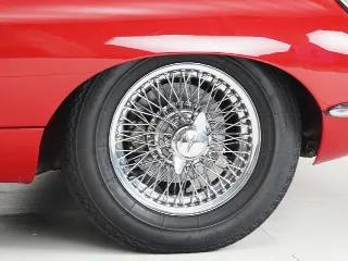 Foto 11 di 40: Jaguar E-Type Series 1 OTS