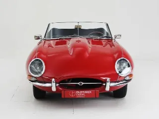 Foto 19 di 40: Jaguar E-Type Series 1 OTS