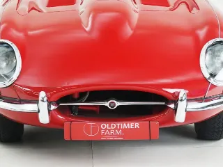 Foto 25 di 40: Jaguar E-Type Series 1 OTS