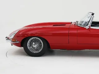 Foto 33 di 40: Jaguar E-Type Series 1 OTS