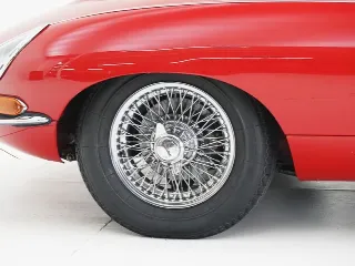 Foto 34 di 40: Jaguar E-Type Series 1 OTS