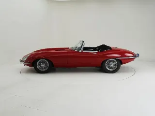 Foto 8 di 40: Jaguar E-Type Series 1 OTS