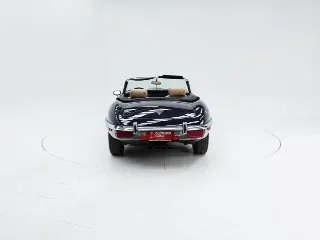 Foto 7 di 40: Jaguar E-Type Series 3 V12