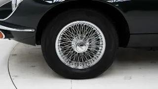 Foto 21 di 40: Jaguar E-TYPE Series 3 V12