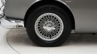 Foto 28 di 40: Jaguar MKII