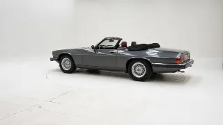Foto 4 di 40: Jaguar XJS V12 Convertible
