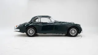 Foto 6 di 40: Jaguar XK 150 3.8 FHC