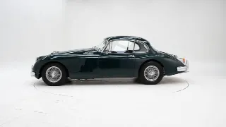 Foto 8 di 40: Jaguar XK 150 3.8 FHC