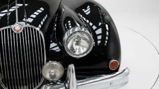 Foto 11 di 40: Jaguar XK 150 DHC