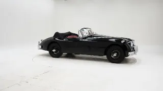 Foto 3 di 40: Jaguar XK 150 DHC