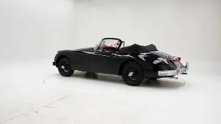 Foto 4 di 40: Jaguar XK 150 DHC
