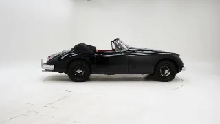 Foto 6 di 40: Jaguar XK 150 DHC