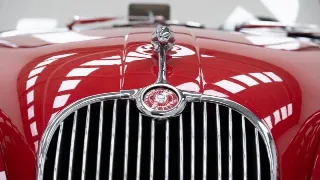 Foto 32 di 40: Jaguar XK 150 DHC