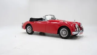Foto 3 di 40: Jaguar XK 150 DHC