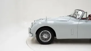 Foto 25 di 40: Jaguar XK 150 SE DHC