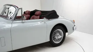 Foto 35 di 40: Jaguar XK 150 SE DHC
