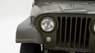 Foto 18 di 40: Kaiser Willys M38A1