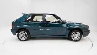 Foto 19 di 40: Lancia Delta Evoluzione 8V