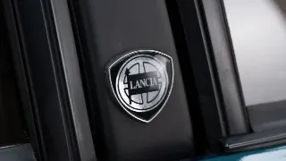 Foto 26 di 40: Lancia Delta Evoluzione 8V