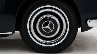 Foto 11 di 40: Mercedes-Benz 190 SL
