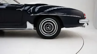 Foto 32 di 40: Mercedes-Benz 190 SL