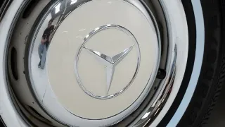Foto 24 di 40: Mercedes-Benz 190 SL + Hardtop