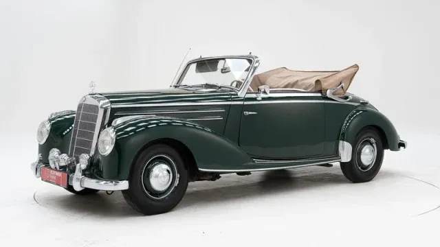 Mercedes-Benz 220 A Cabriolet