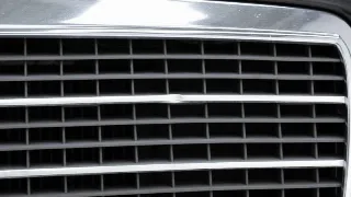 Foto 16 di 40: Mercedes-Benz 220 E