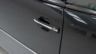 Foto 38 di 40: Mercedes-Benz 220 E