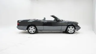 Foto 6 di 40: Mercedes-Benz 220 E
