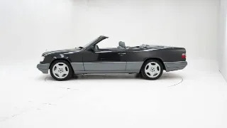 Foto 8 di 40: Mercedes-Benz 220 E
