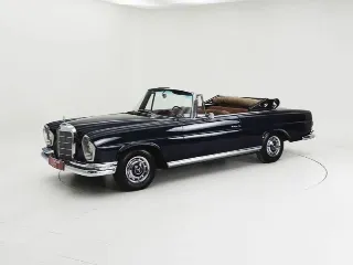 Foto 1 di 40: Mercedes-Benz 220 SE Cabriolet