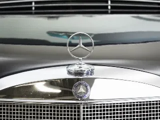 Foto 20 di 40: Mercedes-Benz 220 SE Cabriolet