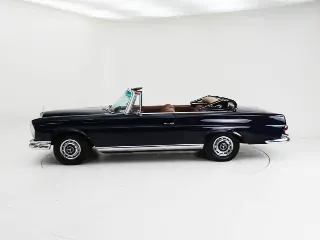 Foto 24 di 40: Mercedes-Benz 220 SE Cabriolet