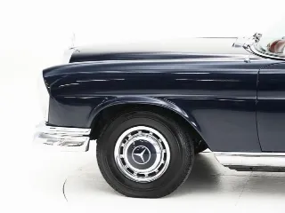 Foto 26 di 40: Mercedes-Benz 220 SE Cabriolet