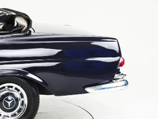 Foto 30 di 40: Mercedes-Benz 220 SE Cabriolet