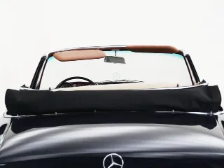 Foto 36 di 40: Mercedes-Benz 220 SE Cabriolet