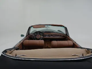 Foto 38 di 40: Mercedes-Benz 220 SE Cabriolet